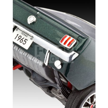 Revell - 1965 Ford Mustang 2+2 Fastback (1:24) autó makett 7065R