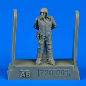   Aerobonus Soviet air force fighter pilot – 1:72 figura makett