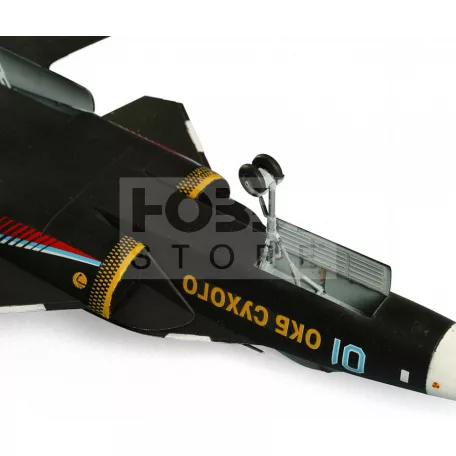 Zvezda Sukhoi SU-47 Berkut makett 1:72 (7215Z)