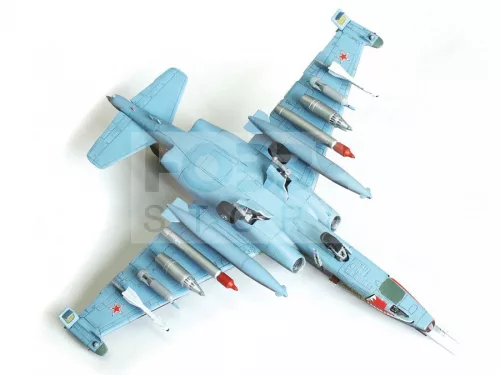 Zvezda Soviet Attack Aircraft SU-25 Frogfoot makett 1:72 (7227Z)