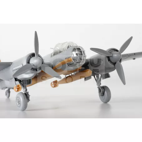 Zvezda Junkers Ju-88 A-17/A-5 makett 1:72 (7284Z)