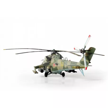 Zvezda Mil Mi-24V Hind C makett 1:72 (7293Z)
