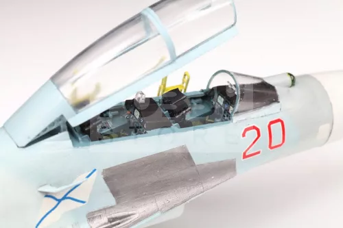 Zvezda Sukhoi SU-27 UB makett 1:72 (7294Z)
