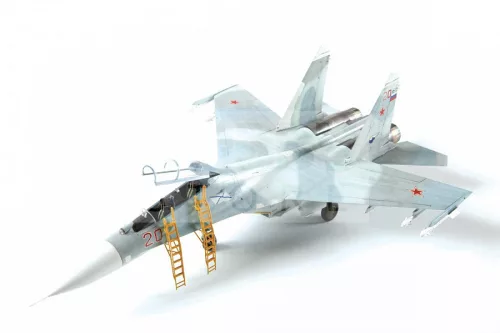 Zvezda Sukhoi SU-27 UB makett 1:72 (7294Z)