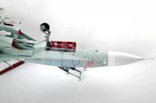 Zvezda SU-27SM makett 1:72 (7295Z)