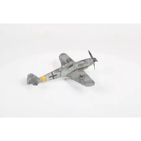 Zvezda Messerschmitt B-109 F2 makett 1:72 (7302Z)