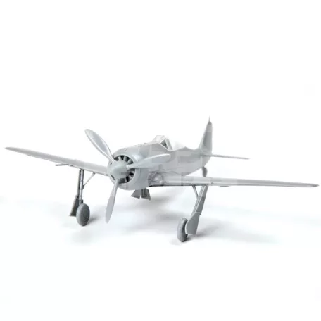 Zvezda Focke Wulf 190 A4 makett 1:72 (7304Z)