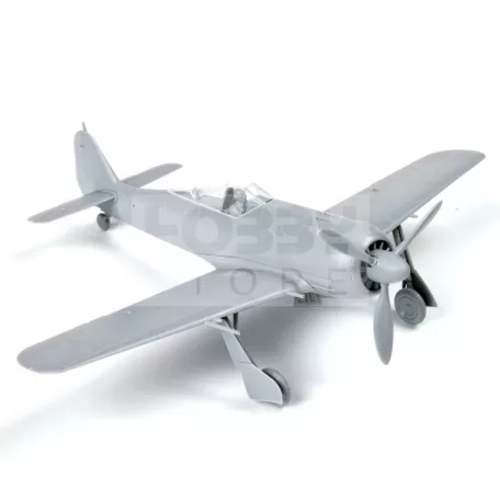 Zvezda Focke Wulf 190 A4 makett 1:72 (7304Z)