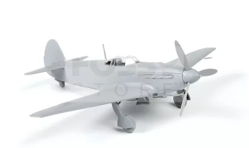 Zvezda YAK-9 Soviet fighter makett 1:72 (7313Z)