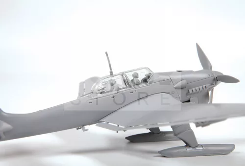 Zvezda Ju-87 Stuka w/Ski makett 1:72 (7323Z)