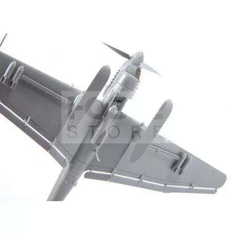 Zvezda Ju-87 Stuka w/Ski makett 1:72 (7323Z)