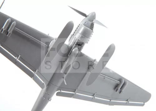 Zvezda Ju-87 Stuka w/Ski makett 1:72 (7323Z)