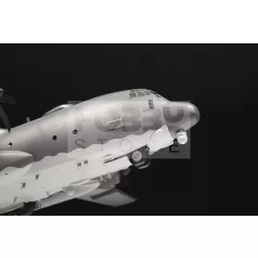Zvezda AC-130J GUNSHIP GHOSTRIDER makett 1:72 (7326Z)