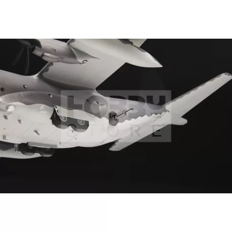 Zvezda AC-130J GUNSHIP GHOSTRIDER makett 1:72 (7326Z)