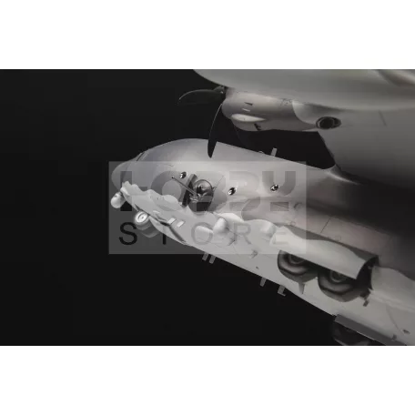 Zvezda AC-130J GUNSHIP GHOSTRIDER makett 1:72 (7326Z)