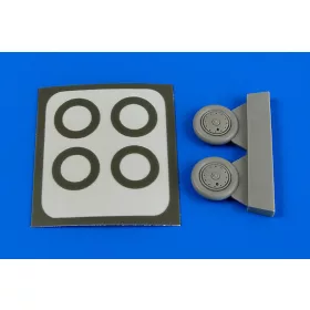   Aires I-153 wheels&paint masks f.ICM - kerekek festőmaszkkal
