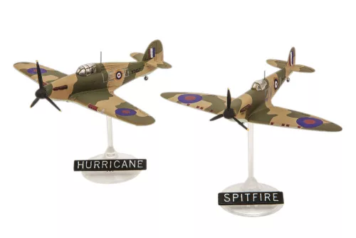 Revell Starter Kit Supermarine Spitfire Mk.Ia & Hawker Hurricane Mk.I – 1:144 repülőgép makett szett