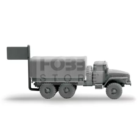 Zvezda Soviet Army Truck 'Ural' 4320 makett 1:100 (7417Z)