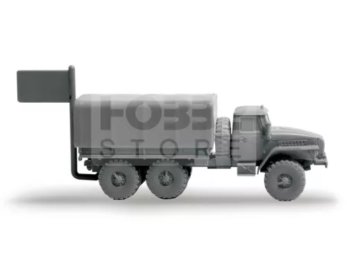 Zvezda Soviet Army Truck 'Ural' 4320 makett 1:100 (7417Z)