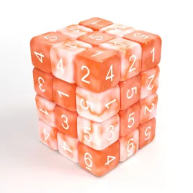   Green Stuff World 36x D6 12mm Dice - Orange White Marble D6 12 mm dobókocka készlet – Narancs / Fehér Márvány