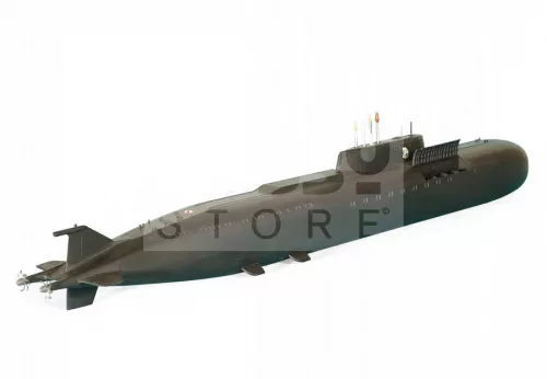 Zvezda K-141 Kursk Russian Nuclear Submarine 1:350 (9007Z)