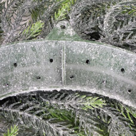 Dús mű fenyő koszorú 55 cm – látványos karácsonyi és téli ajtódísz