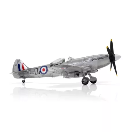 Airfix Supermarine Spitfire FR Mk.XIV repülőgép makett 1:48 (A05135)