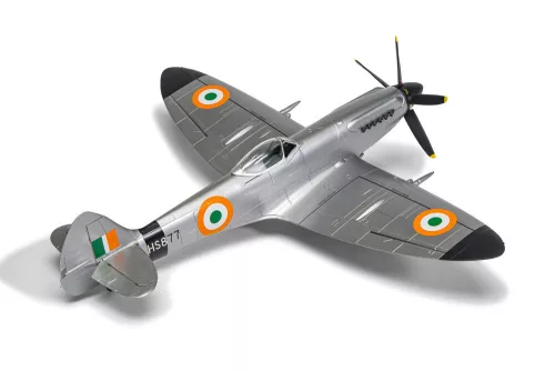 Airfix Supermarine Spitfire F Mk.XVIII 1:48 makett – Airfix A05140