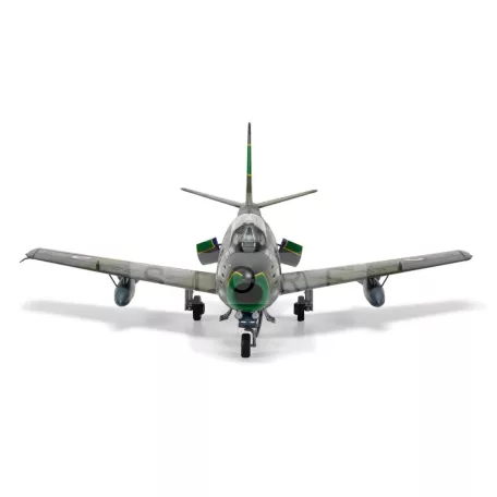 Airfix Canadair Sabre F.4 repülőgép makett 1:48 (A08109)