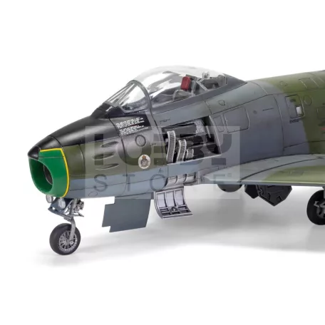 Airfix Canadair Sabre F.4 repülőgép makett 1:48 (A08109)