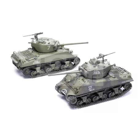 Airfix M4A3(76)W Battle of the Bulge harcjármű makett 1:35 (A1365)