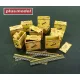 Plus Model US ammunition boxes with belts of charges 82. Division ''All American'' - Panzerdivision ''L - amerikai lőszeres ládák lőszerhevederekkel