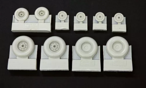 Plus Model KC-97 Stratotanker wheels - kerékkészlet