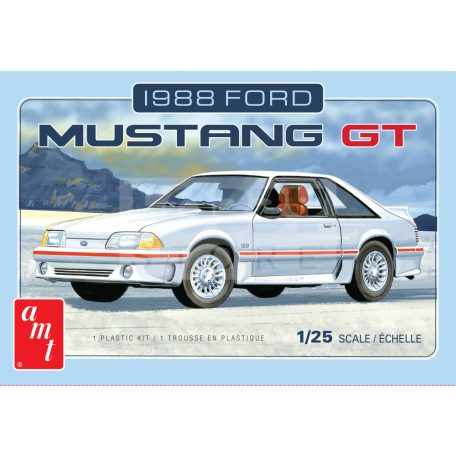 AMT 1988 Ford Mustang 1:25 autó makett AMT1216