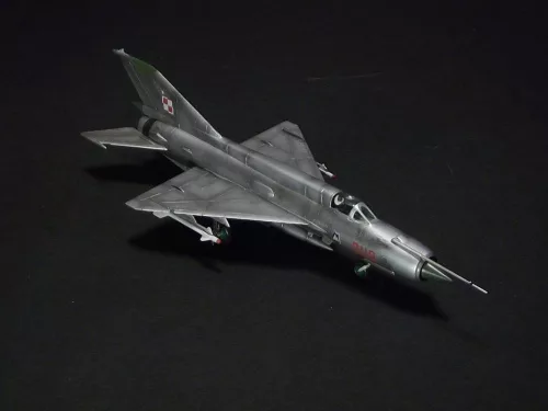 MisterCraft MiG-21MF Tomcat Killer 1:72 repülőgép makett – MisterCraft C-16