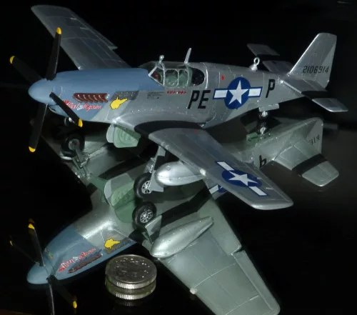 MisterCraft P-51 B-15 Bald Eagle 1:72 repülőgép makett – MisterCraft C-54