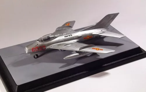 MisterCraft Jian Ji-6(I) 1:72 repülőgép makett – MisterCraft C-60