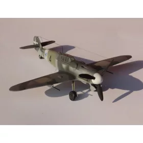 MisterCraft BF-109G-2 Ilmavoimat 1:72 repülőgép makett – MisterCraft C-76