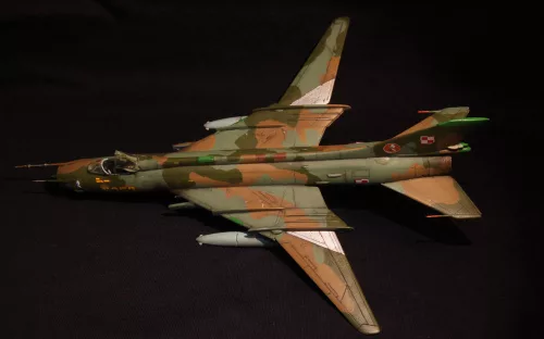 MisterCraft SU-20R utolsó repülés 1:72 repülőgép makett – MisterCraft D-13