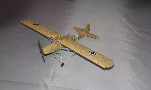 MisterCraft Fi-156 C-3 Rommel Storch 1:72 repülőgép makett – MisterCraft D-204