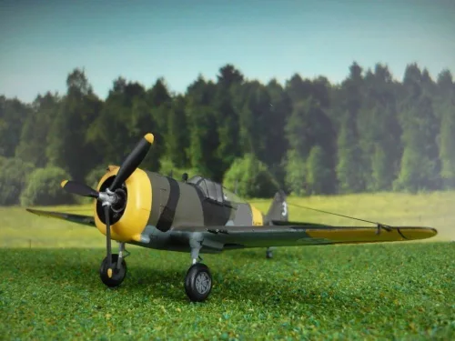 MisterCraft P-36/H.75 Hawk 1:72 repülőgép makett – MisterCraft D-214