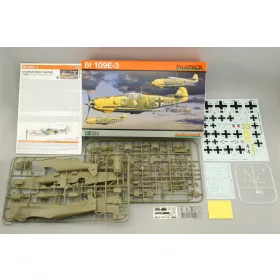 Eduard Bf 109E-3 ProfiPACK 1:32 repülőgép makett
