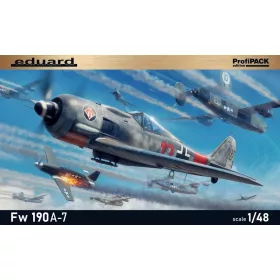 Eduard Fw 190A-7 ProfiPACK 1:48 repülőgép makett