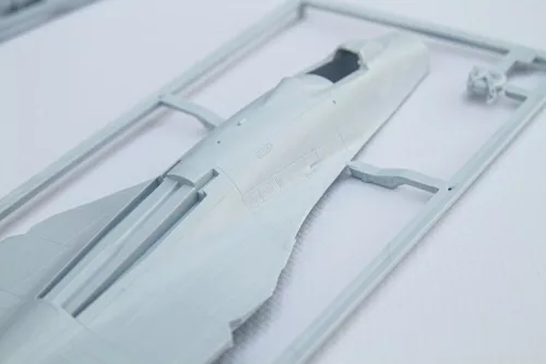 Heller Sukhoi Su-27 UB/P Ukraine 1:72 repülőgép makett – Heller H80371