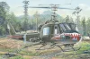HobbyBoss UH-1 Huey B/C 1:18 helikopter makett