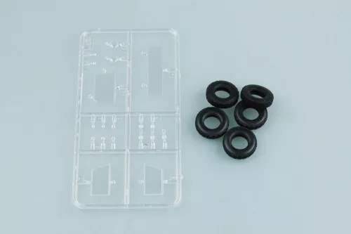 HobbyBoss Defender110 HardTop 1:35 katonai jármű makett