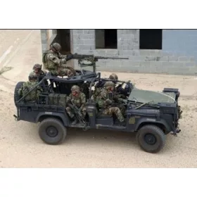   HobbyBoss Ranger Special Operations jármű – MG 1:35 makett