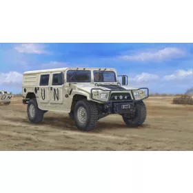   HobbyBoss Dong Feng Meng Shi 1,5 t Milit. jármű 1:35 makett