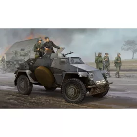   HobbyBoss német Sd.Kfz.221 Leichter Panzerspahwag 1:35 harcjármű makett (HB83812)