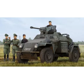   HobbyBoss német Le.Pz.Sp.Wg (Sd.Kfz.221) Leichter Panzerspahwagen-késői 1:35 harcjármű makett